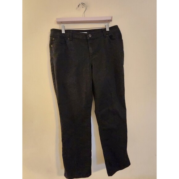 Chicos Womens 1.5 (Size 10)‎ Short Black Platinum Straight Mid Rise Denim Jeans - Picture 1 of 8